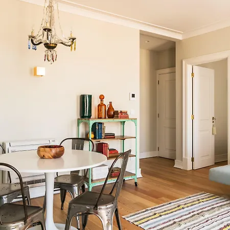 Almaria Ex Libris Chiado 4* Lizbona