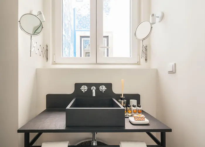 Hotel Almaria Ex Libris Chiado 4*