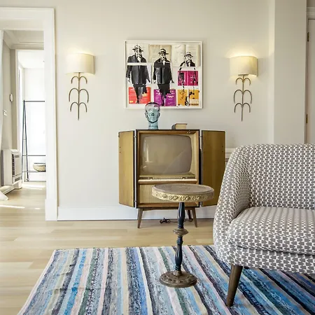 Almaria Ex Libris Chiado 4*